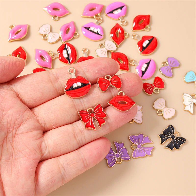 10 Stück Niedliche Bunte Emaille-Anhänger mit Roten Lippen und Schleife für Schmuckherstellung, Halsketten, Ohrringe, Armbänder, DIY-Bastelzubehör – Detail 2