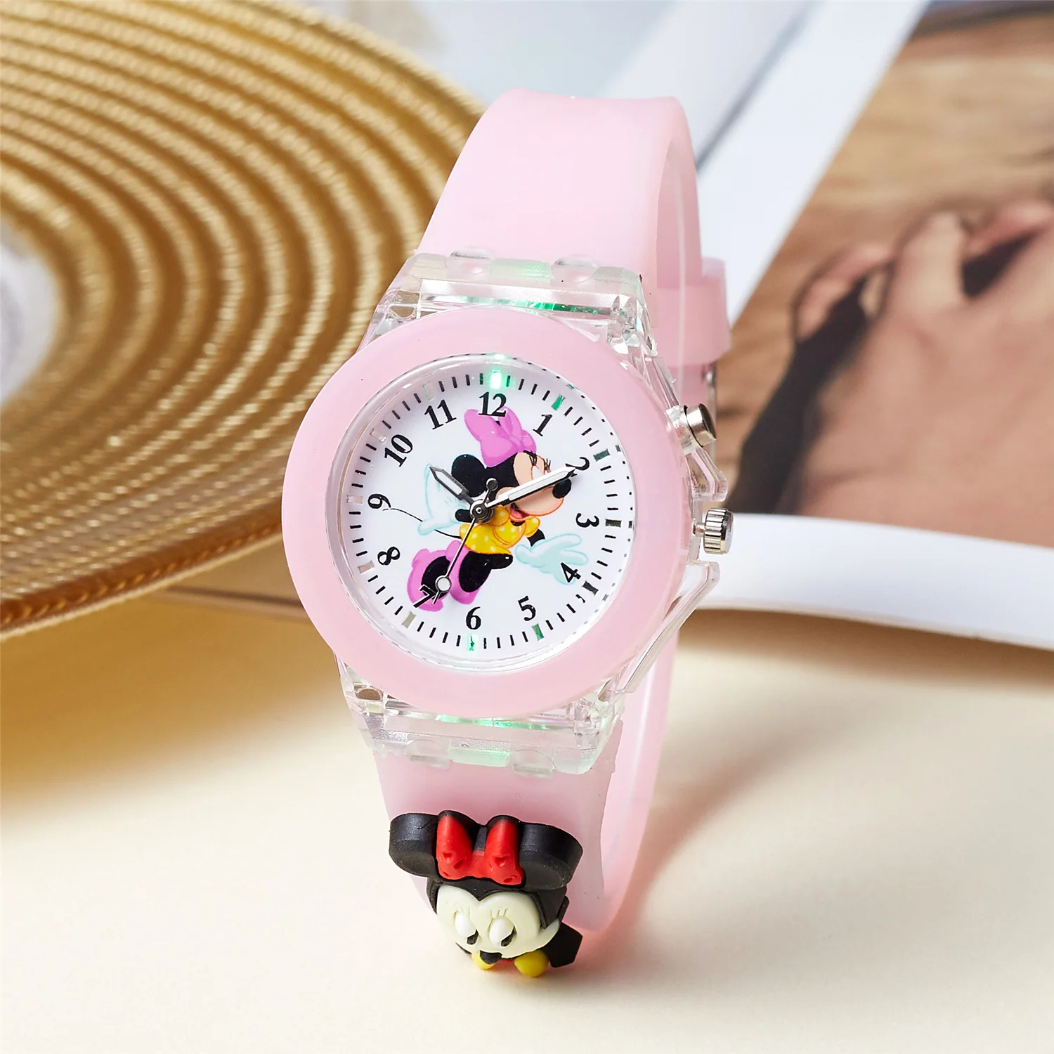 

Mickey Minnie Children's Watch, Student's Night Light Colored Flash Cartoon Quartz Watch