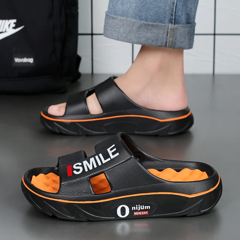 2025 New Men's Massage Slippers Indoor Outdoor Sandals Beach Comfortable Soft Slides Clogs Casual Shoes Men Women Home Slippers