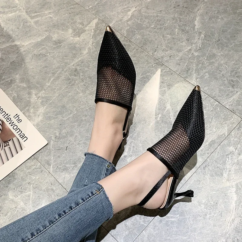 Summer New Korean Fashion Pointed One line Buckle High Heel Fashion Casual Large Roman Mesh Sandals for Women