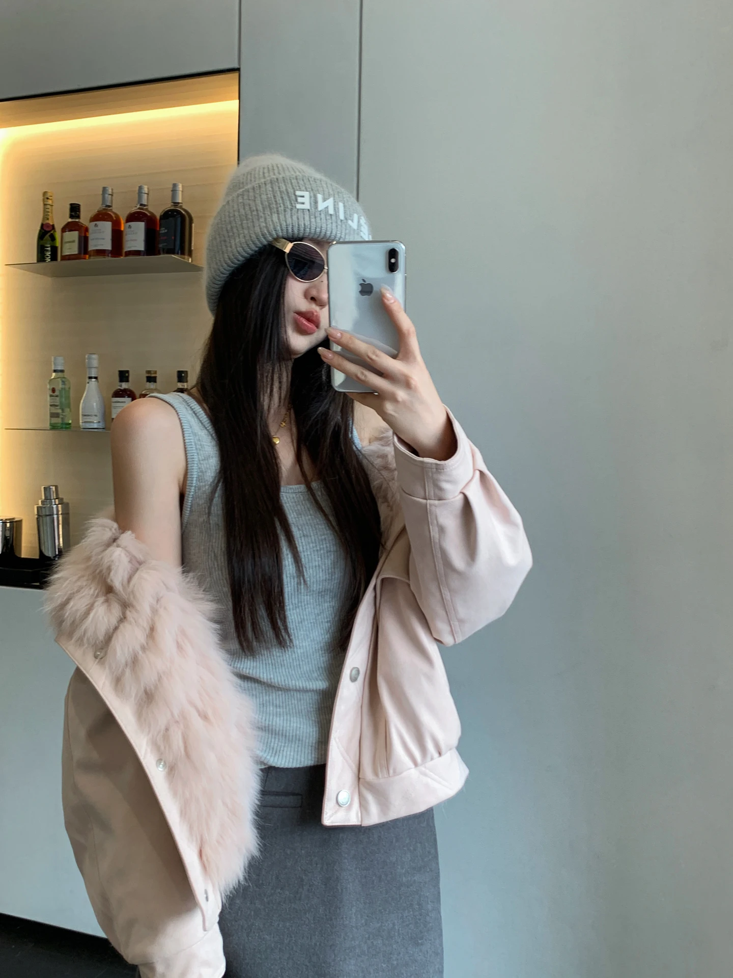 

Двусторонняя меховая куртка для женщин: модный воротник, зимняя куртка с отложным воротником, удобный крой, молодежный стиль