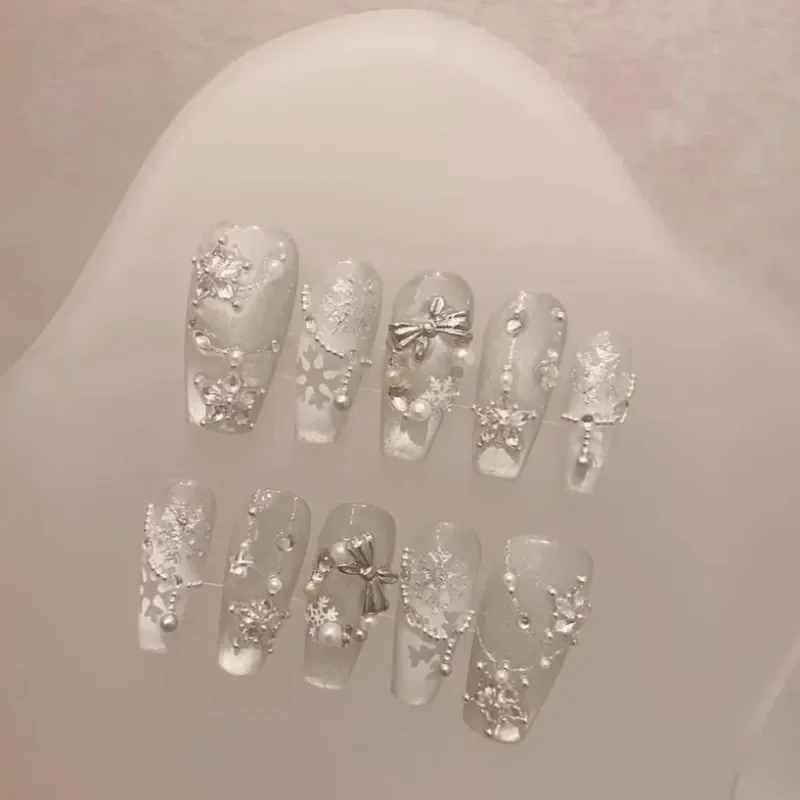 

Snow White Carol Winter Handmade Press On Nails White Christmas Cat Eye Fake Nails Snowflake Star Bow Christmas Tree Nail Art