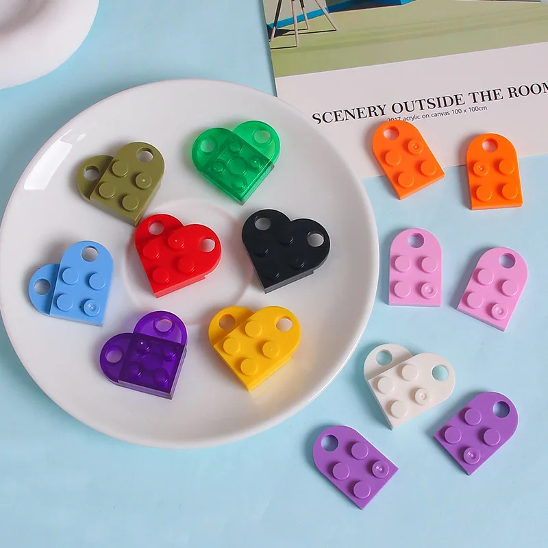 2Pcs Cute Love Heart Brick Keychain for Couple Friendship Heart Building Block Keyring Pendant Women Men Valentines Jewelry Gift - view 3