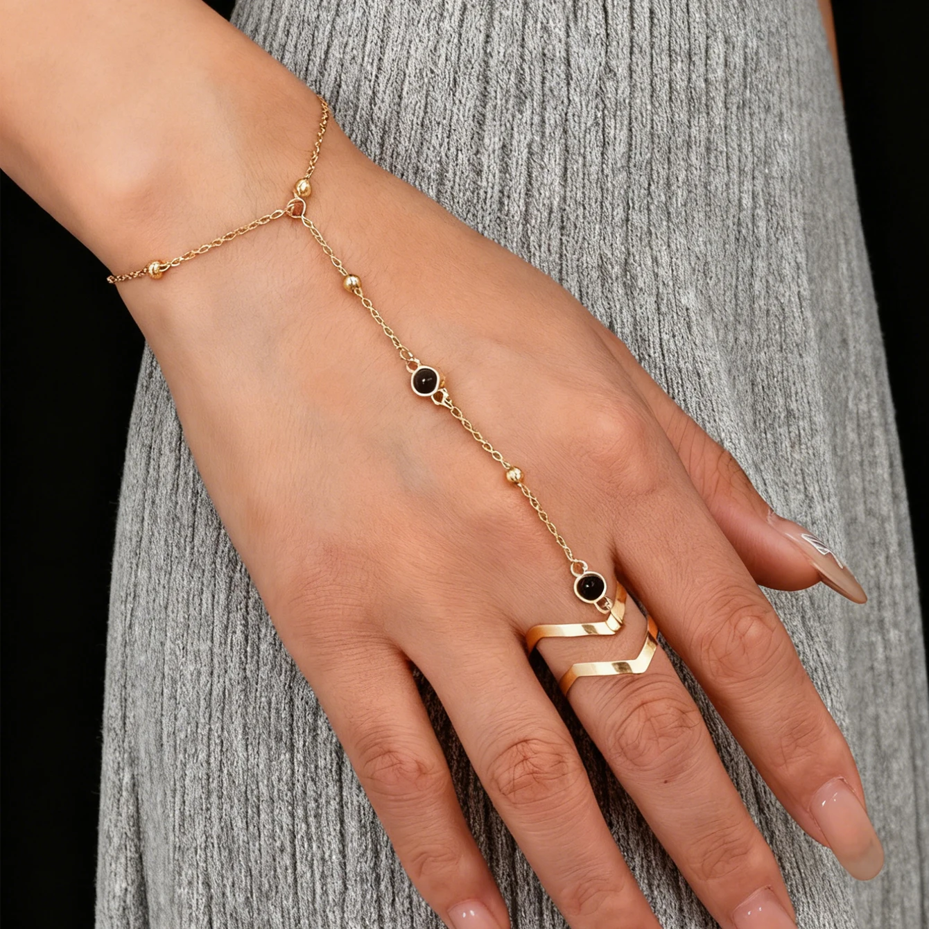Elegant Chain-Style Integrated Double V Ring Bracelet with Gold Chain and Imitation Gemstone Two-In-One Bracelet Ring