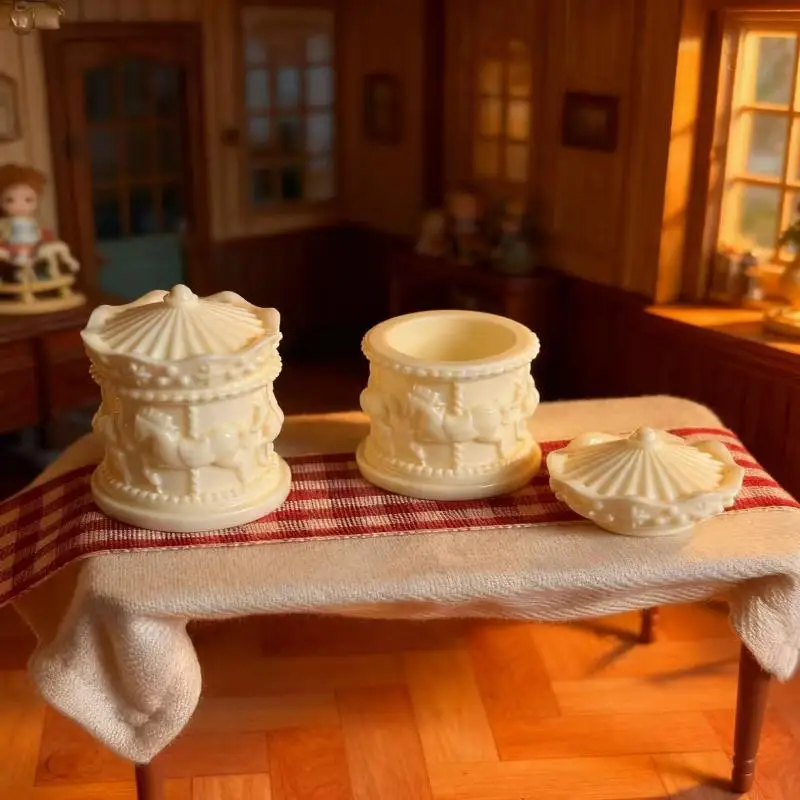 TE1Pcs Hars Speelgoed Poppenhuis Miniatuur Carrousel Mini Opbergdoos Model Poppenhuis Accessoires Koffie Opbergdoos Woondecoratie