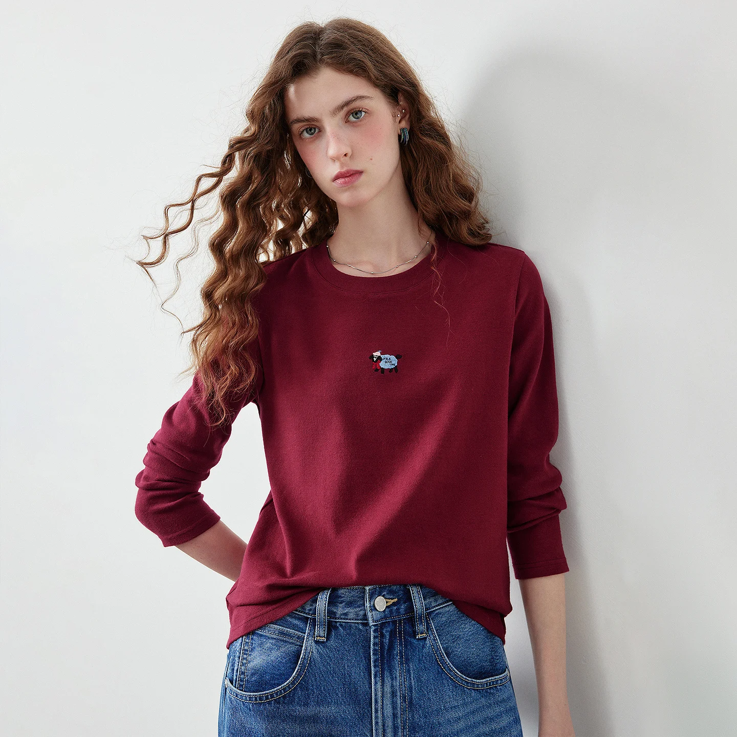TOYOUTH Women's T Shirt 2026 Fall New Arrival Cute Lamb Embroidery Regular Shoulder Slim Fit Multi Color Crew Neck Layering Top