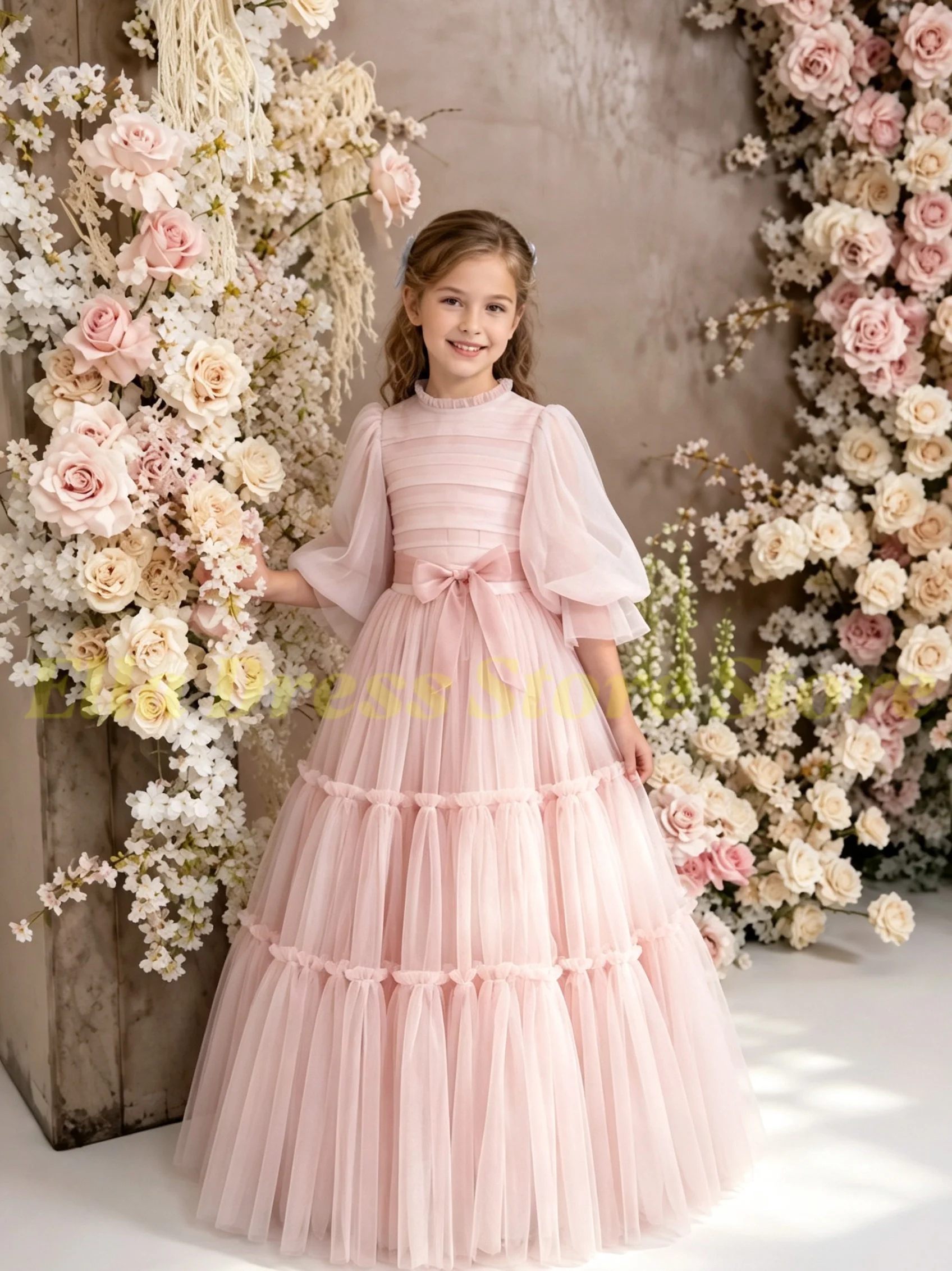 Großhandel Maßgeschneidertes Elegantes Blumenmädchenkleid aus Tüll mit Flausch für Hochzeitsballkleider, Rüschen, Blumenmuster, Kleinkind-Mädchenkleid, Kindergeburtstag – Detail 3