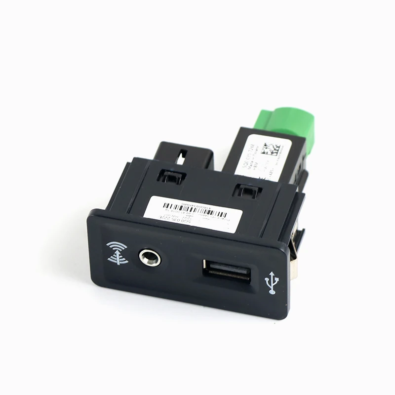 Car Media AUX USB Carplay Switch For VW Golf 7 MK7 Passat B8 MIB2 MDI USB AMI Adapter Plug Socket 5G0 035 222 E 5Q0 035 726 E view 5