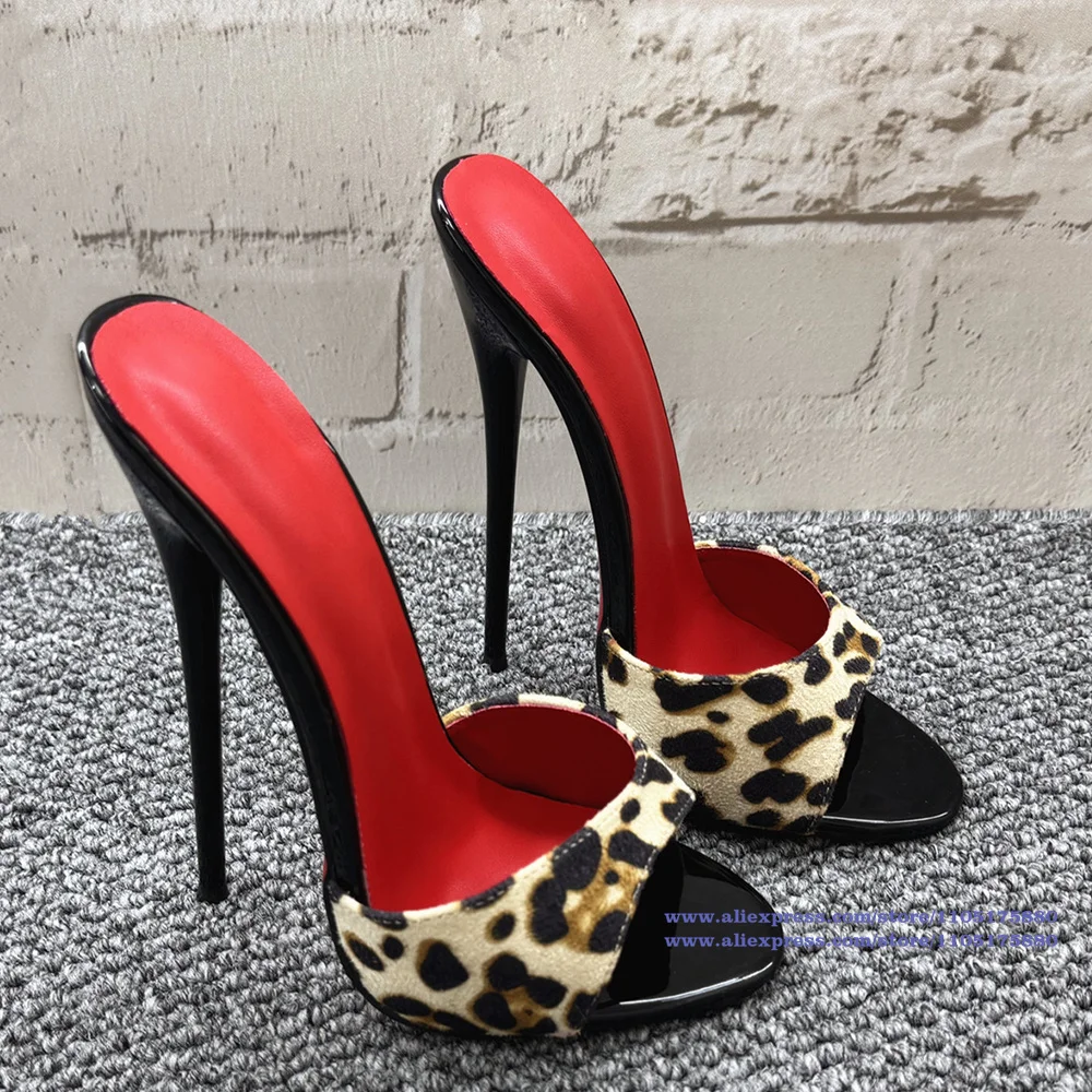 زيبرا طباعة المفتوحة تو البغال خنجر بطانة حمراء وشباشب سوداء براءات الاختراع مصمم فستان أحذية الحفلات Sandalias De Mujer Verano
