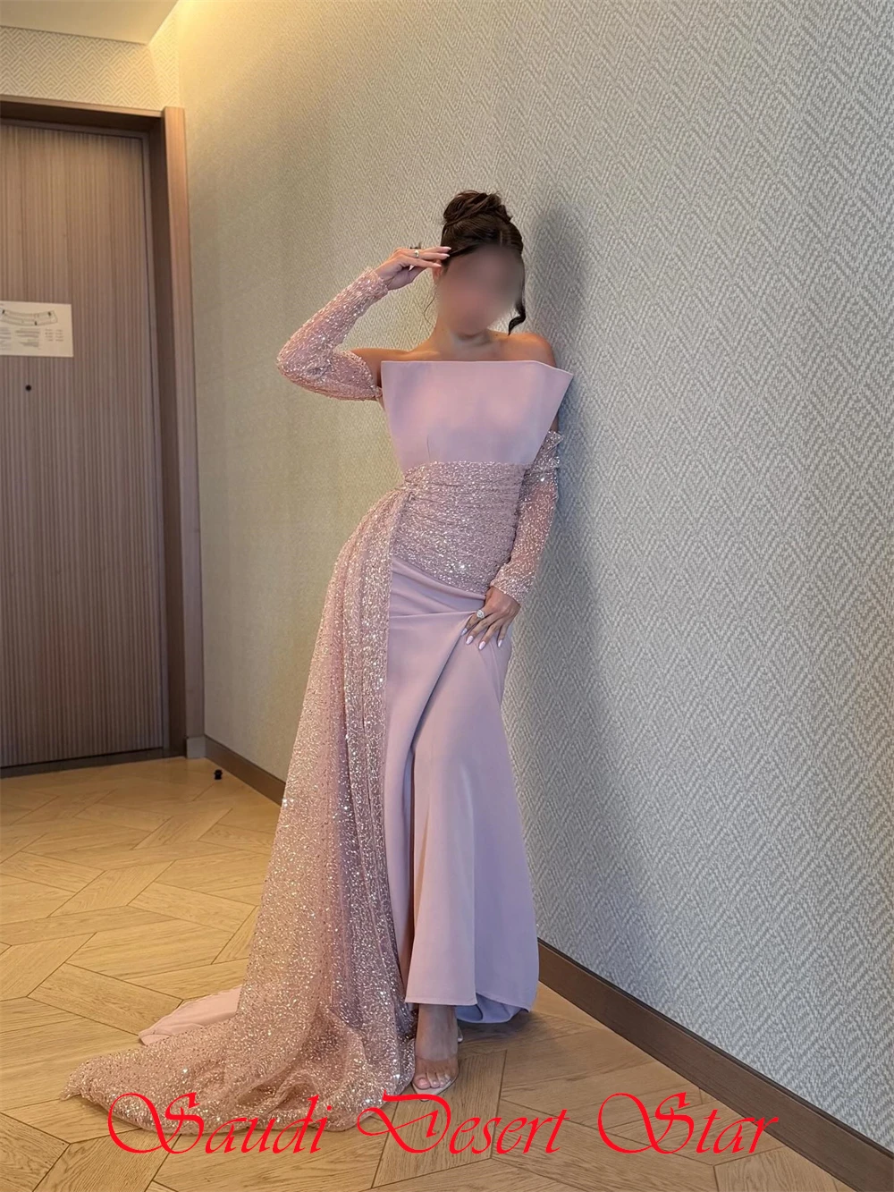 맞춤형 심플 핑크 저지 이브닝 드레스 포멀 보트넥 긴 소매 셀러브리티 가운 섬세한 스트레이트 스팽글 프로미 드레스