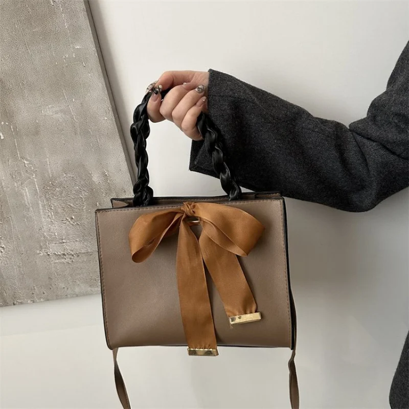 

All-Purpose Women's Messenger Bag Genuine Leather Crossbody Shoulder Handbag Designer Ladies Tote Luxury Elegant Purse