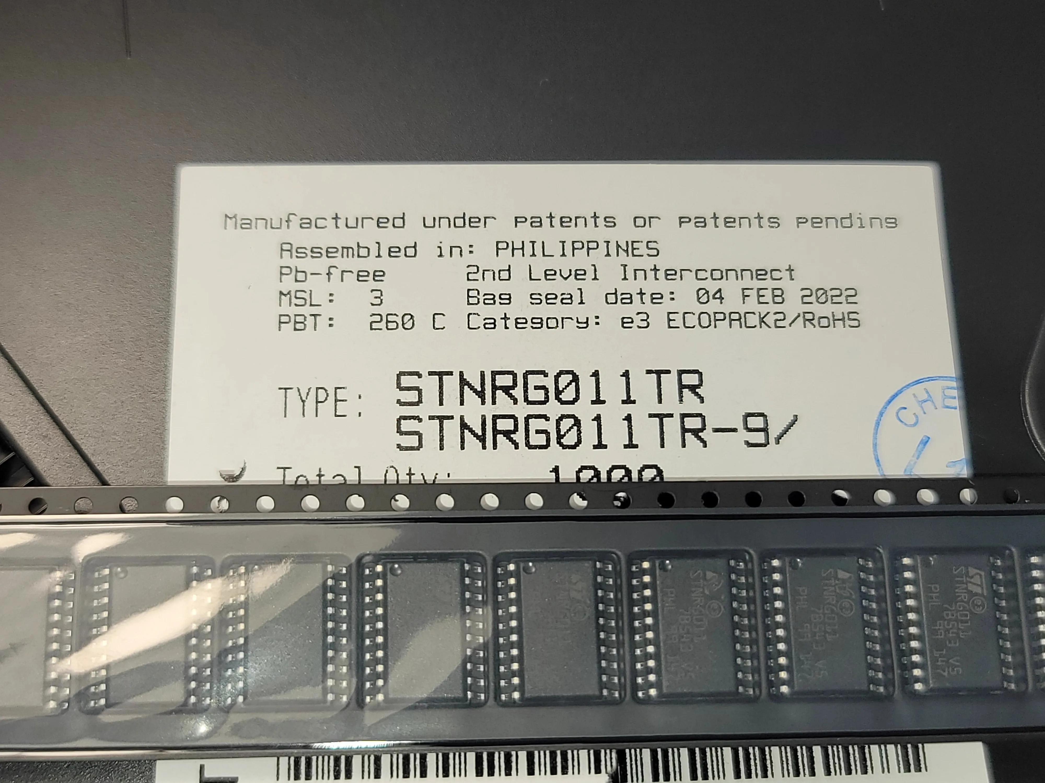 

1 шт. STNRG011TR 21+22+ СОП20