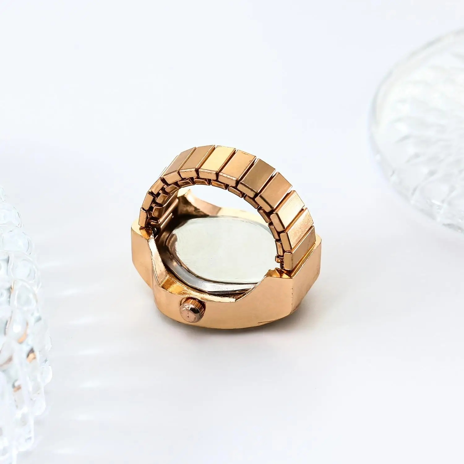 1 قطعة ساعة حلقة مثلث جديد ريترو ساعة الجيب موضة الاتجاه البسيطة فنجر ساعة حلقة ساعة حقيقية يمكن رؤية الوقت