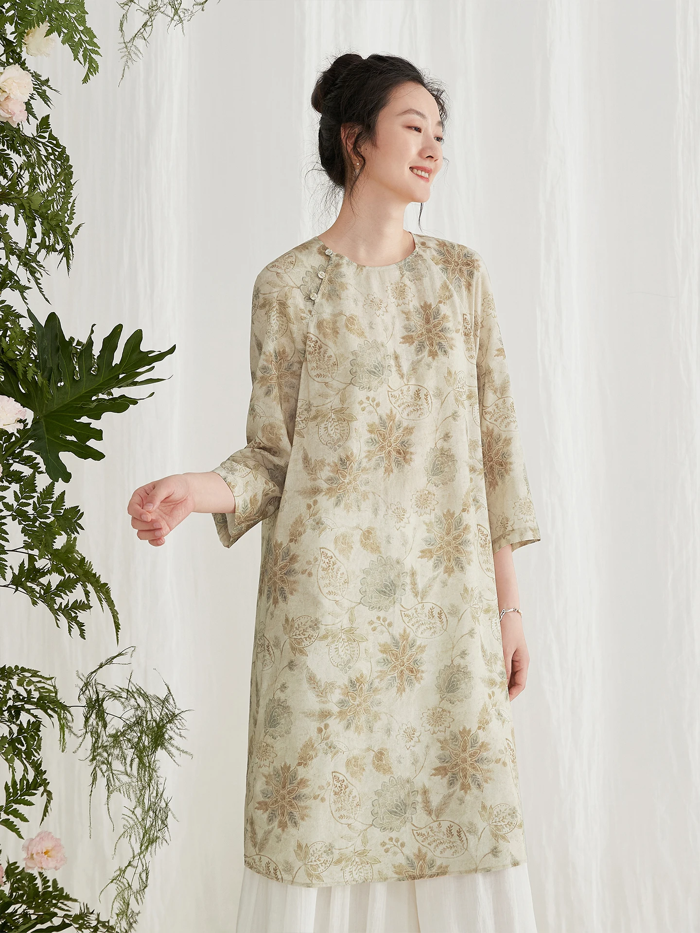 

Loose Fit round Ne Printed irt Chinese Sle Floral Pattern Women's Summer Top Linen Rayon Blend Long Sve Seven Button