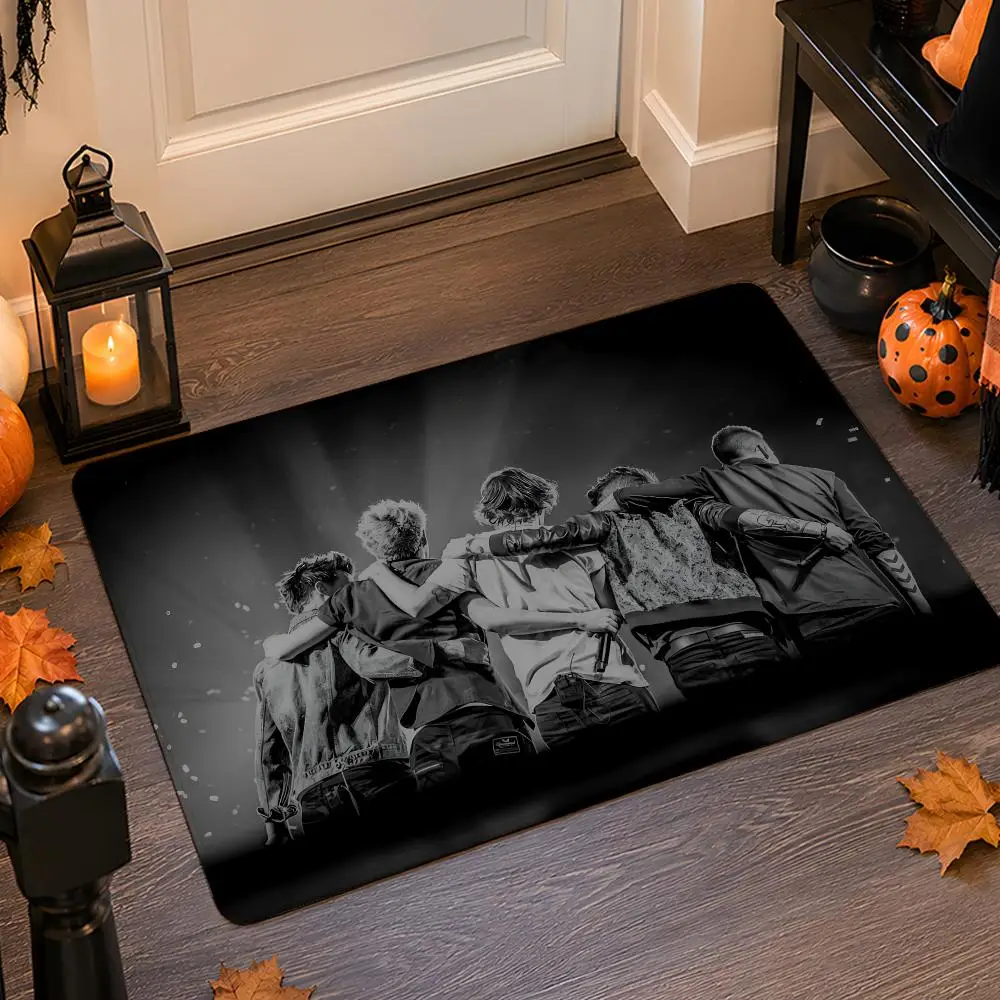 O-One Band D-Directions Music Floor Mat Flannel Rug Non Slip Absorbent Soft Washable For Entryway Hallway Bathroom Kitchen Decor