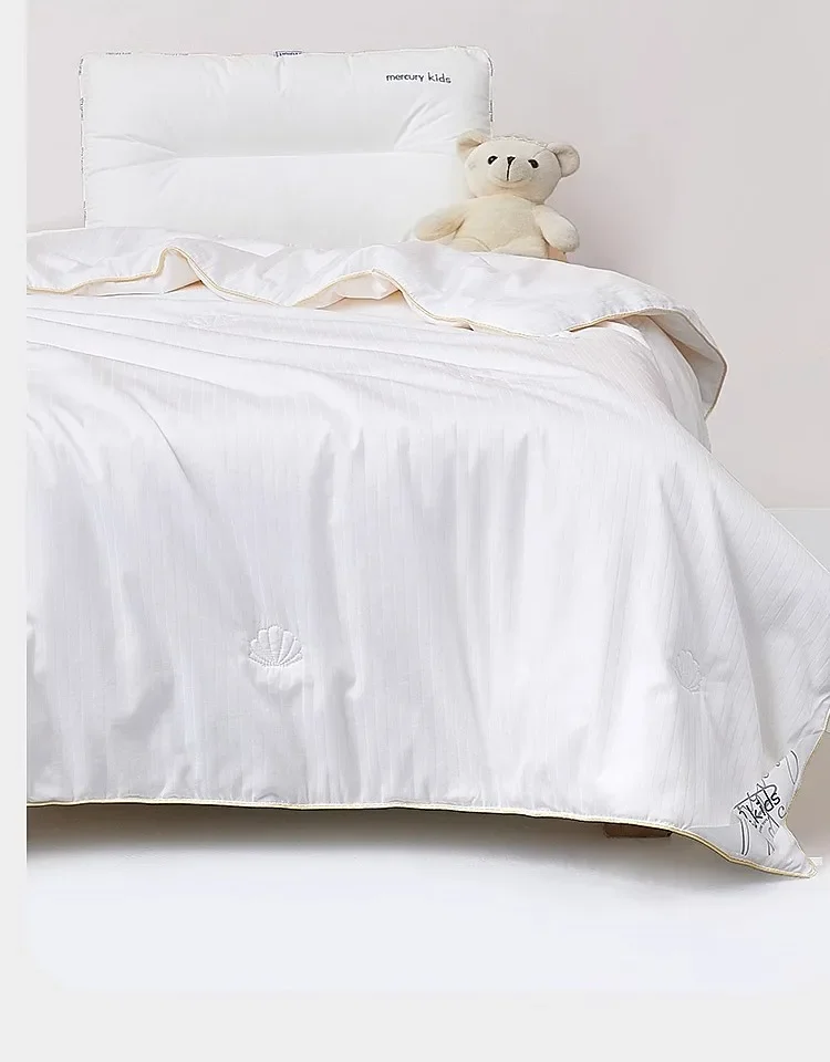 Class A cotton hypoallergenic 100 silk quilt children's winter quilt universal in all seasons
