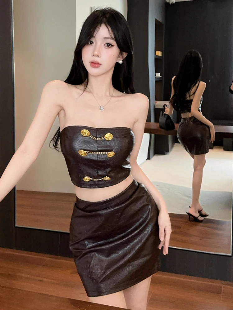 Sexy metal chain decoration design off shoulder strapless vest tight fitting PU leather short skirt summer two-piece set