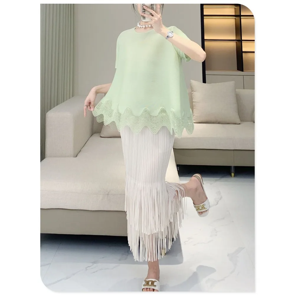 

Miyake PleatedShort Sleeve 2025 Summer New Solid Colour Round Neck Water Wave Bottom Ruffle Short Sleeve Breathable Fold Top