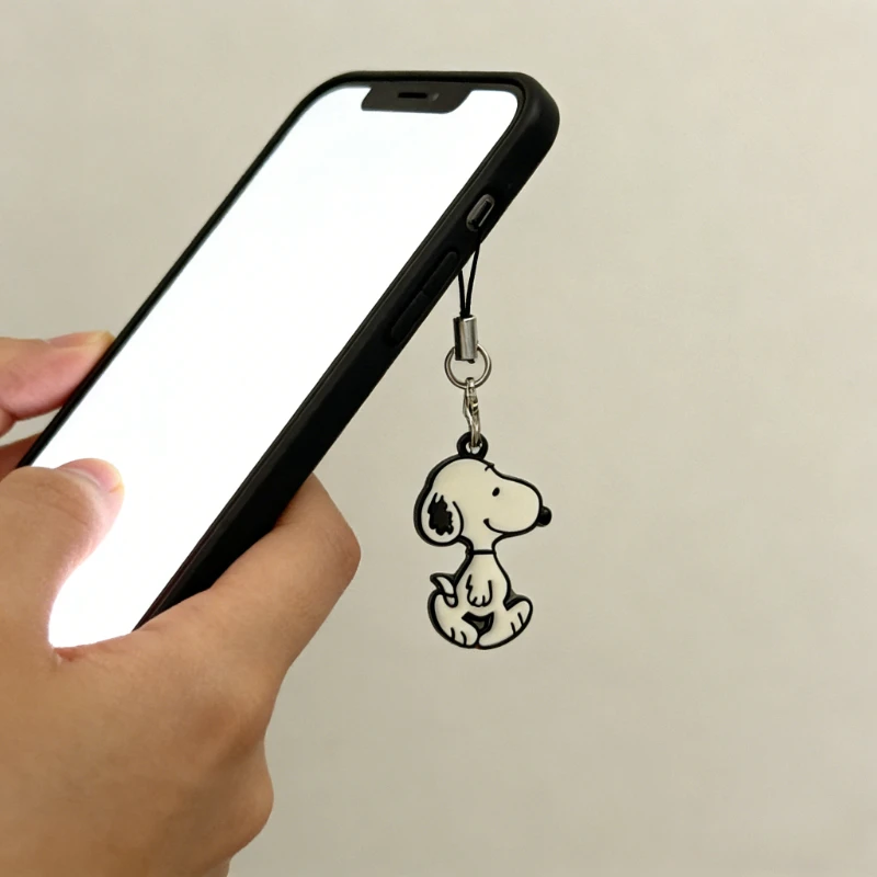 

2PCS Hot Anime Snoopy Cute Mobile Phone Rope Creativity Exquisite Phone Metal Pendent Boys and Girls Gifts