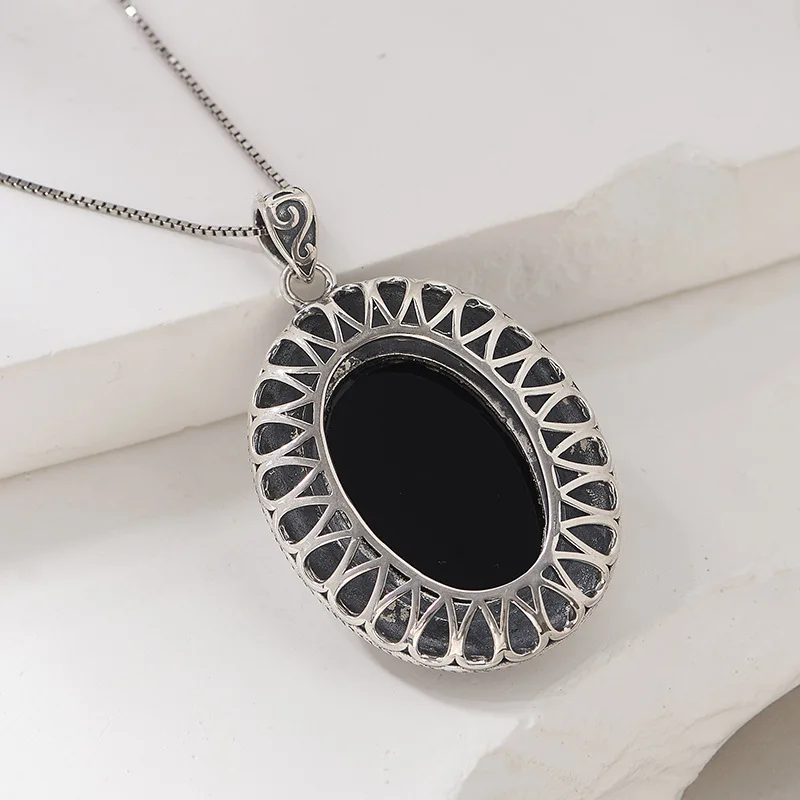 S925 Sterling Silver Charms Pendants for Women Men New Fashion Emboss Pattern Black Agate Queen's Portrait Jewelry Free Shipping