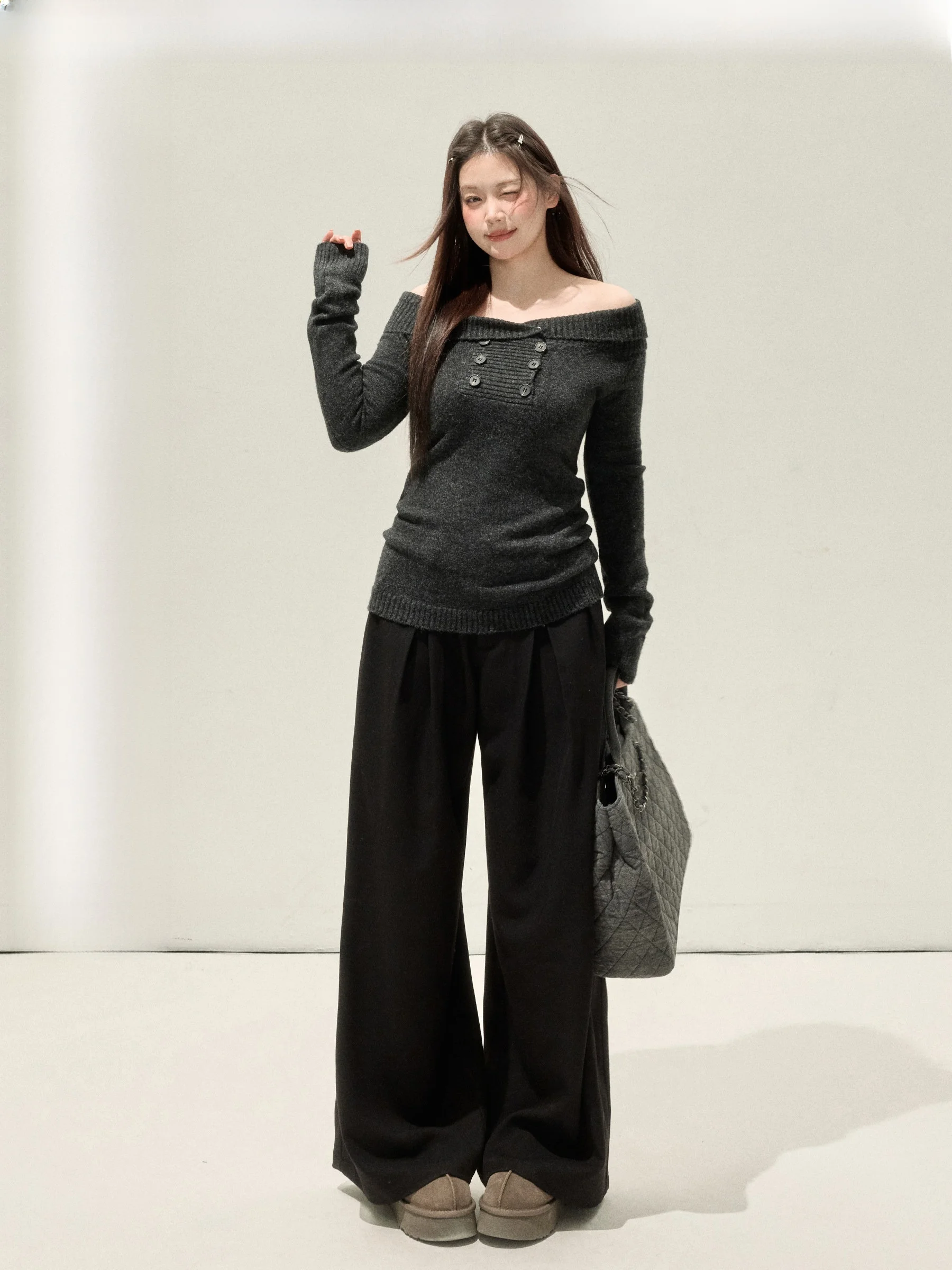 

Комплект Jiulu Studio «Star Exposure»: трикотажные повседневные брюки и топ на одно плечо для полных женщин, модный осенне-зимний наряд