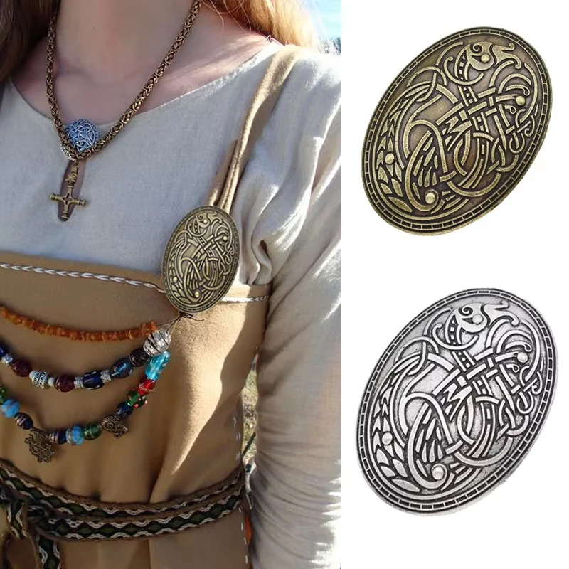 Broche de runa tallada de lobo vikingo para mujer, insignia de tótem de paz étnica, accesorios personalizados, joyería de ramillete de Cosplay de Color