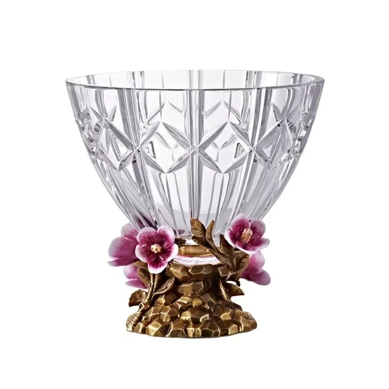 

European and American high-end hotel decoration crystal glass fruit plate, with brass oversized lotus petal pattern does not