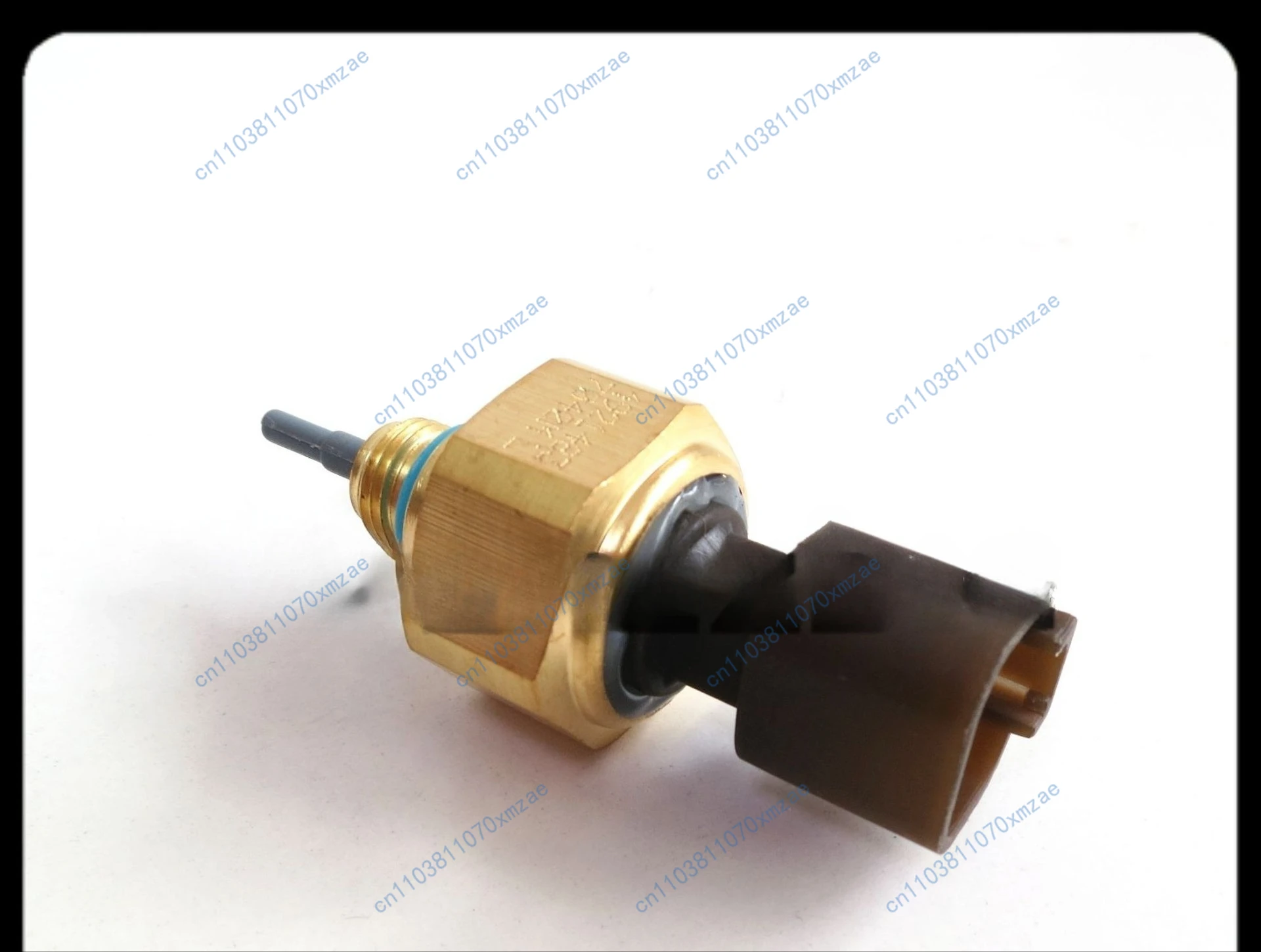 4921483 Motore a combustione interna Sensore motore QSL9 Macchinari minerari motori marini Spina di rilevamento temperatura 4921483