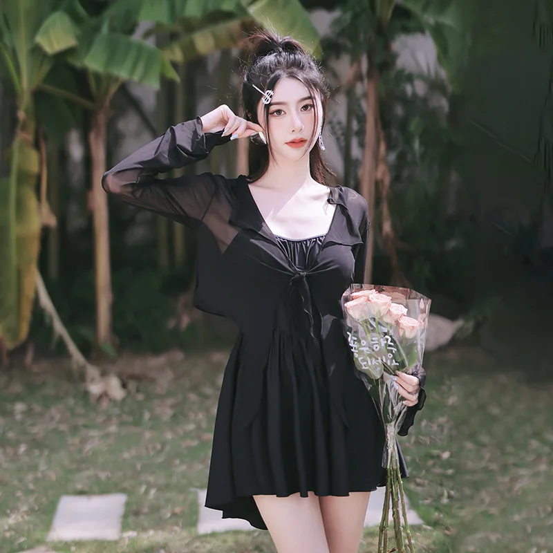 

Women Summer Vacation Large Size New Black Long-sleeved Blouse Backskirt Style Buttock Cover-up One-piece Boxer Swimming Suit