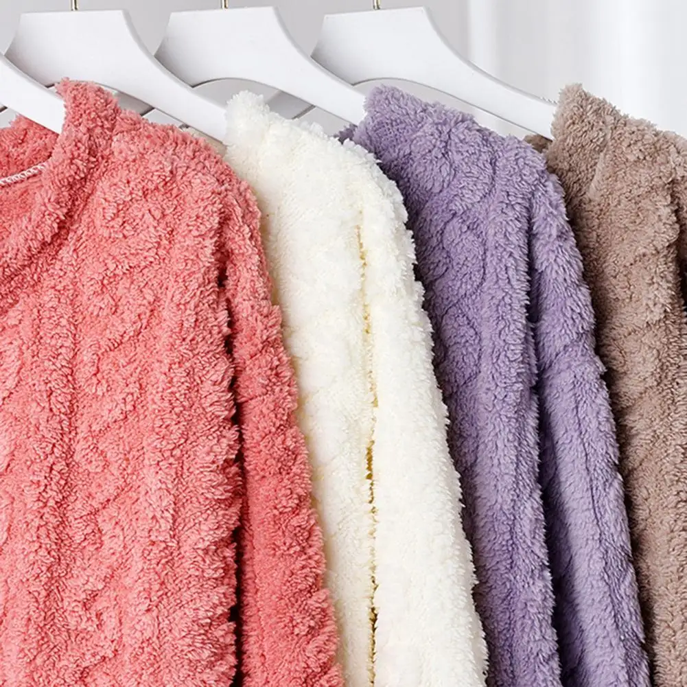 

Women's Flannel Nightgown Fuzzy Plush Warm Crewneck Sleepwear Loose Winter Pullover Nightdress with Pockets Nightwear Dress Robe