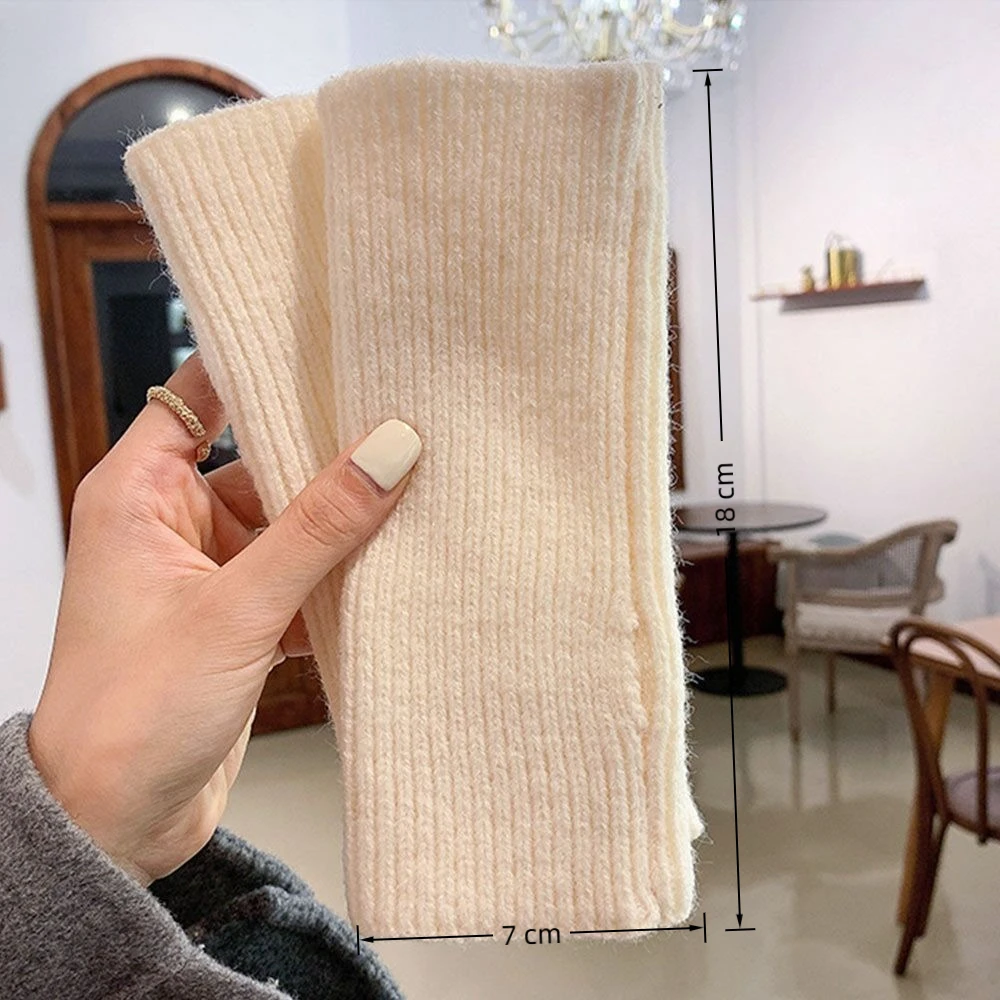 ถุงมือไหมพรมครึ่งนิ้วสีพื้นแบบใหม่ ถุงมือครึ่งนิ้วแบบถัก อุ่นสบายสำหรับฤดูหนาวสำหรับผู้หญิง