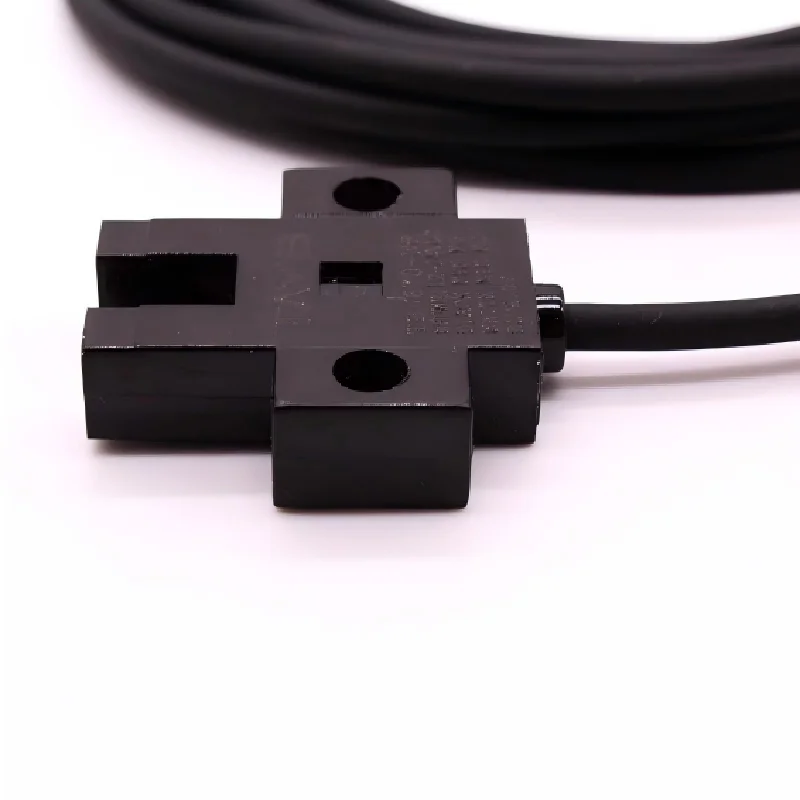 Kanaaltype foto-elektrische schakelaar, inductieve schakelaar, sensor TB-670-WR, EE-SX670-WR, met 2m kabel.