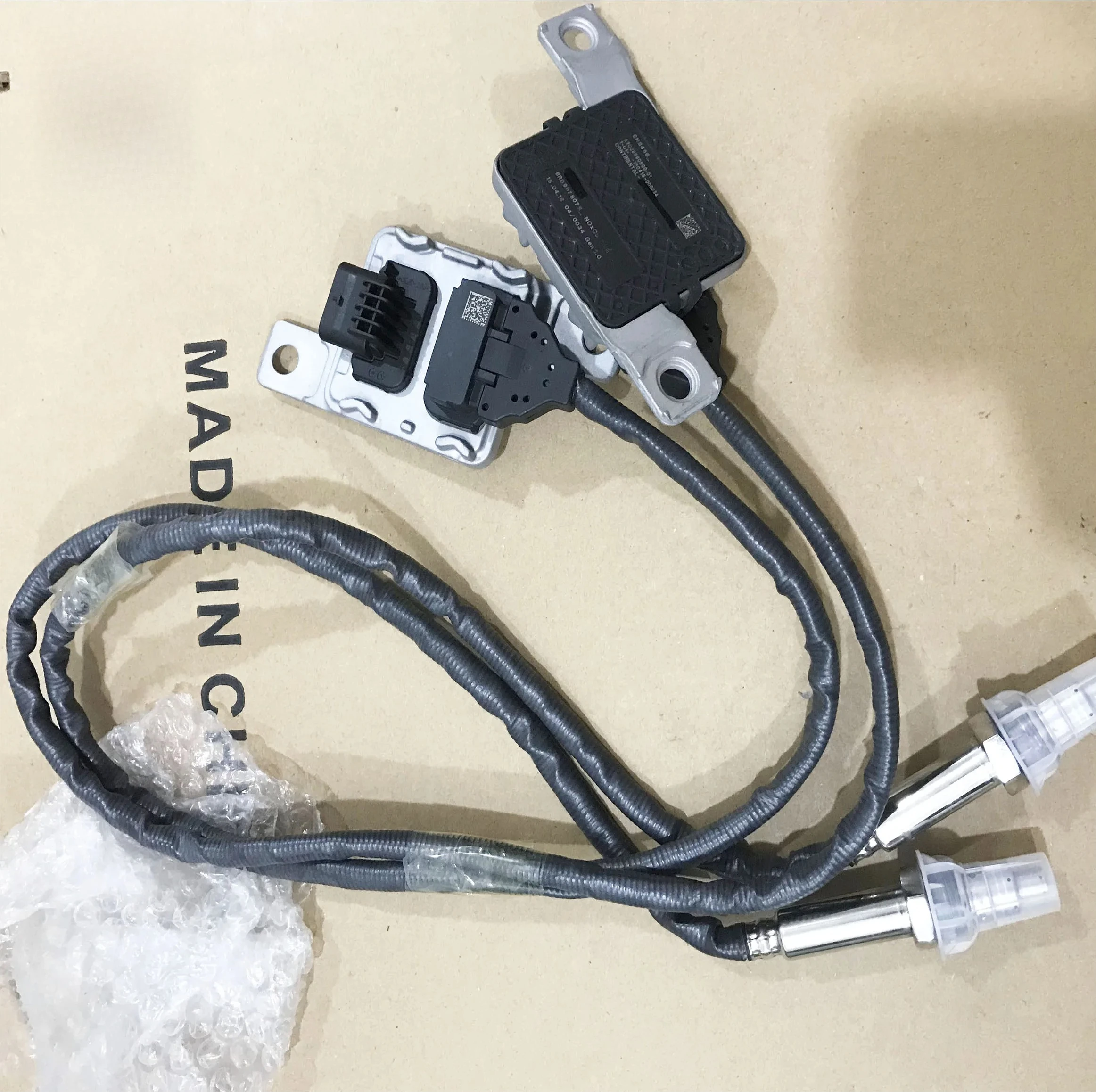 

Car Auto Nitrogen Nox O2 Oxide Lambda Sensor 04L907805DB 04L 907 805 DB