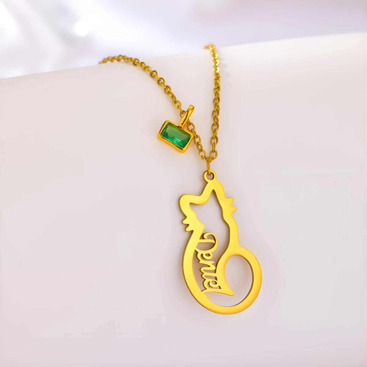 

Ожерелье с подвеской в виде сидящего кота с именем на заказ от Chandler, для женщин, из нержавеющей стали, золотого и серебряного цвета, ювелирное украшение, подарок.