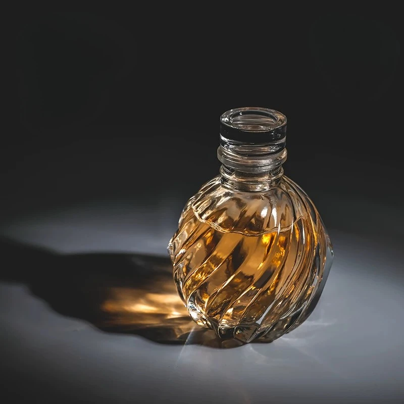 New crystal cover empty bottle for bubble wine, homemade wine, small wine bottle, small fresh and beautiful glass bottle