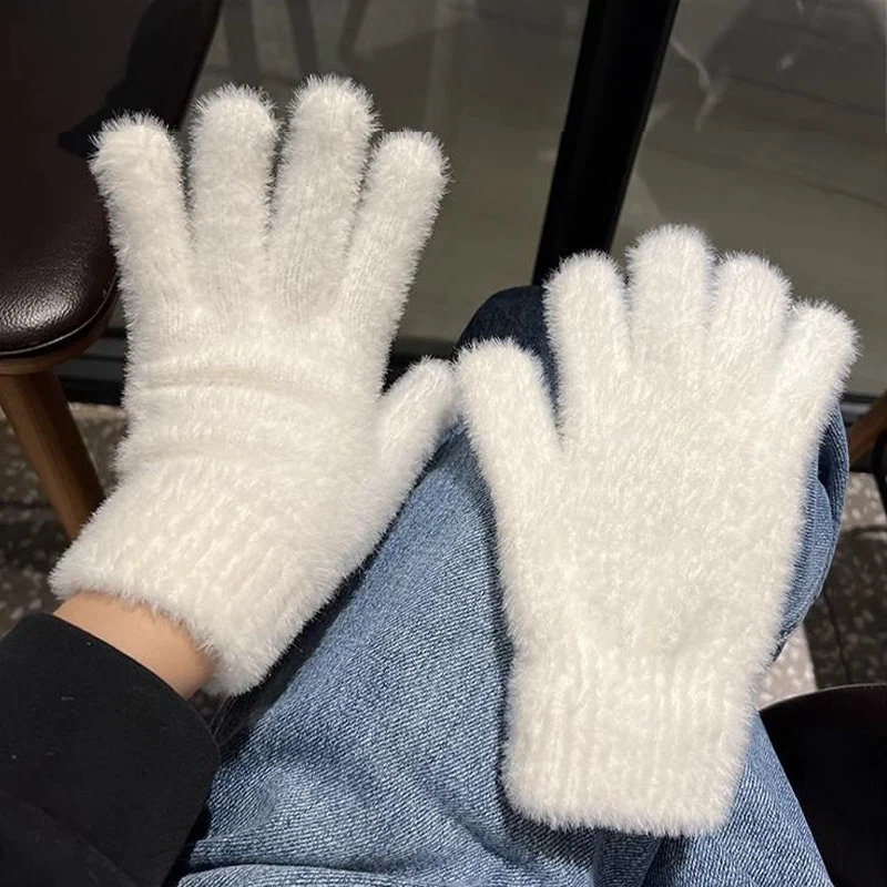 Guantes peludos cálidos sin dedos para hombres y mujeres, estilo coreano, invierno, nieve, versátil, peludo, grueso, a prueba de frío