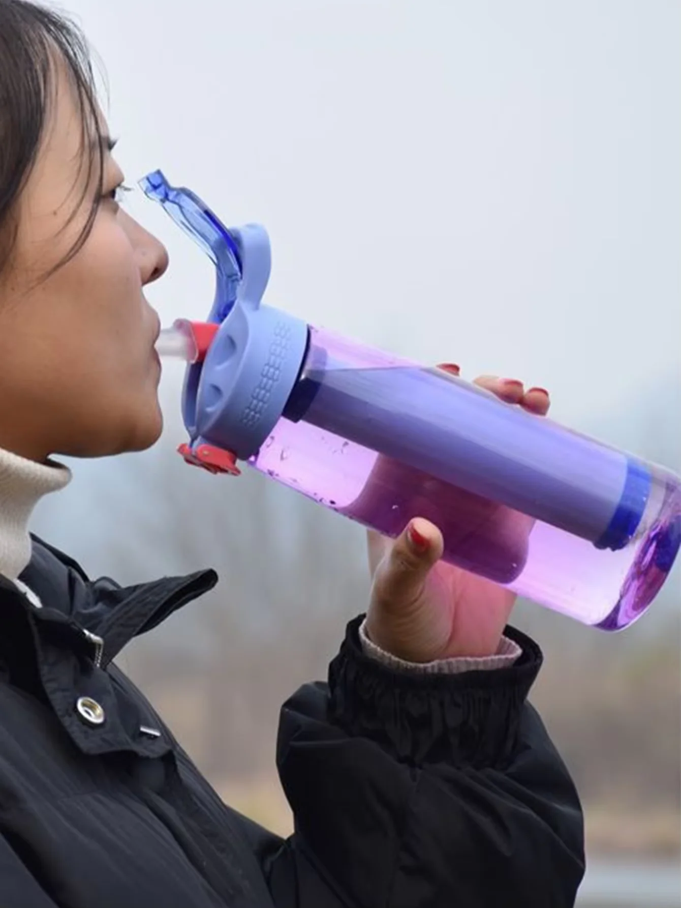 1 bouteille d'eau avec filtre à eau, bouchon verrouillable, bouteille de purification d'eau gratuite pour voyage, randonnée, paille de Purification d'eau de Camping,