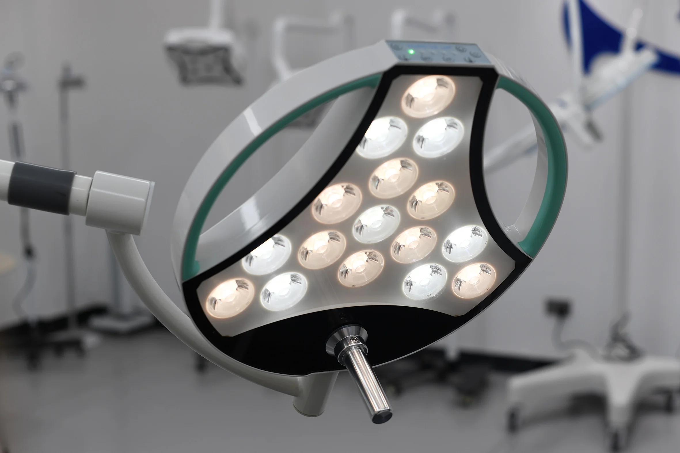 ATV 130000lux Mobile LED Examination Light Surgical LED Light Procedure Lights