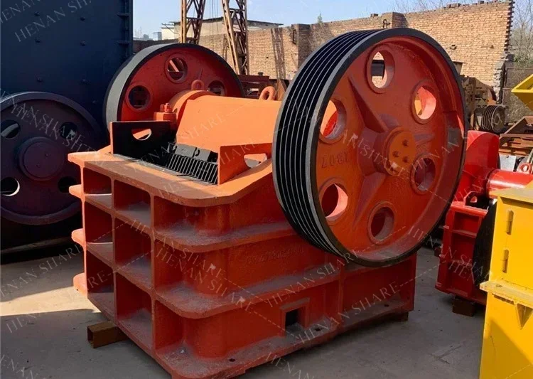 

hot sale Pe 250x400 Model Mobile Jaw Crusher with Small Portable Jaw Crusher Rock Crusher Stone Crushing Machine