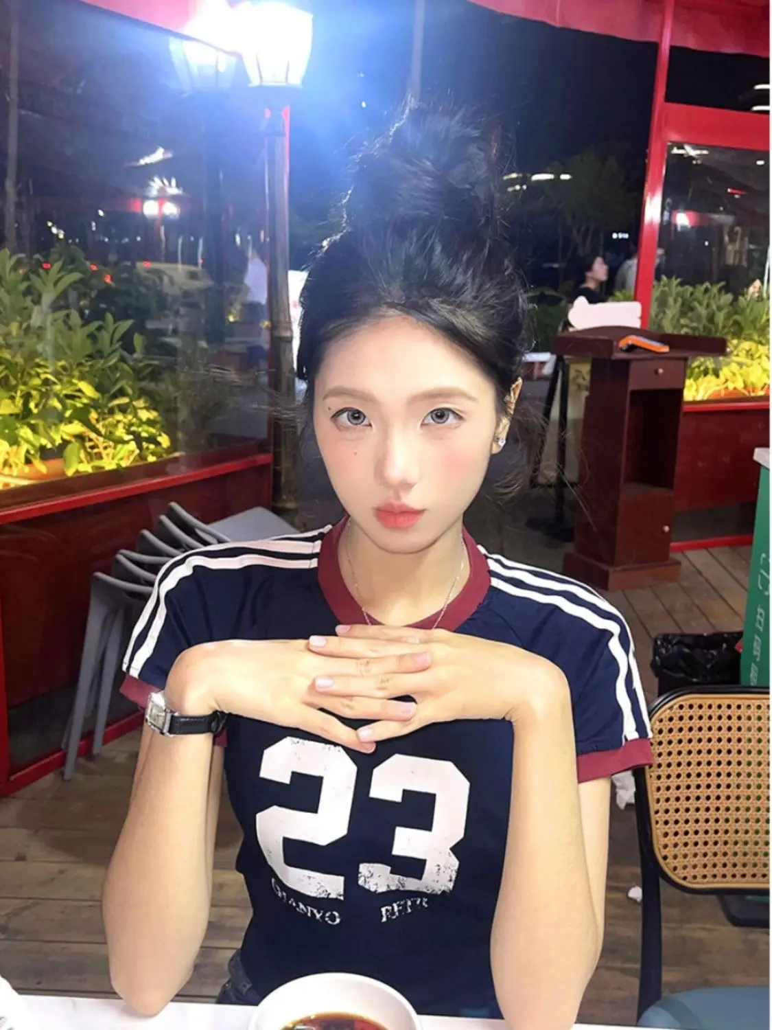 レトロアメリカンショルダーパッチワーク半袖Tシャツ レディース スリム サマーホットガールトップ コットンポリエステルスパンデックス ラウンドネック ショート丈