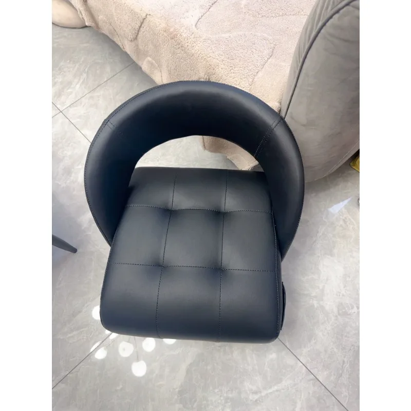 

Премиум бесшумный вращающийся стул-оттоманка с роликами, маленькое кресло с подлокотниками и спинкой для гостиной, кожаное кресло на колесиках