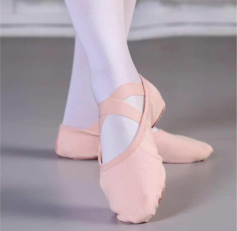 Chaussures de Ballet à semelles souples pour femmes chinoises, pratique spécifique, danse, griffe de chat