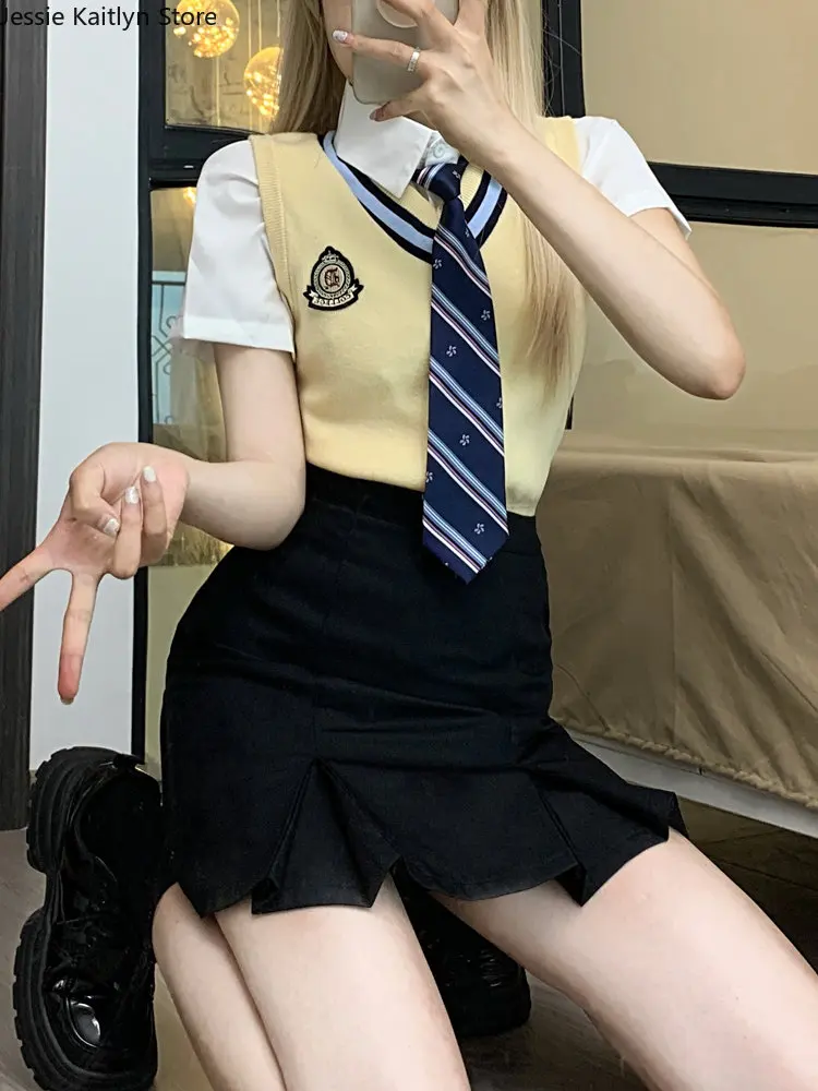 Korean Kawaii School Uniform Women Sweater Vest and Mini Skirt JK Uniform Japanese School Girl Anime Cosplay Graduation Uniform