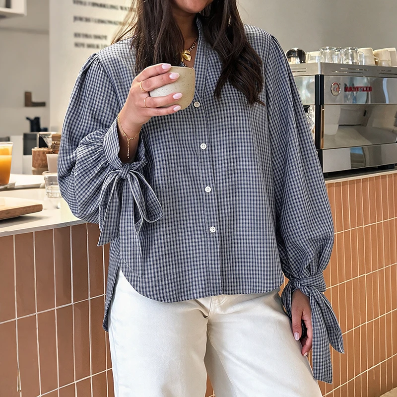 Checkered shirt - New autumn 2026 style - Slit, loose, laid-back, mid-length blouse for women