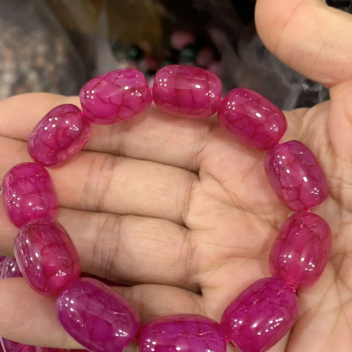 Dragon Pattern, Dragon Scale, Phoenix Blood Bucket, Men's and Women's High-end Blood Silk Ice Crack Agate