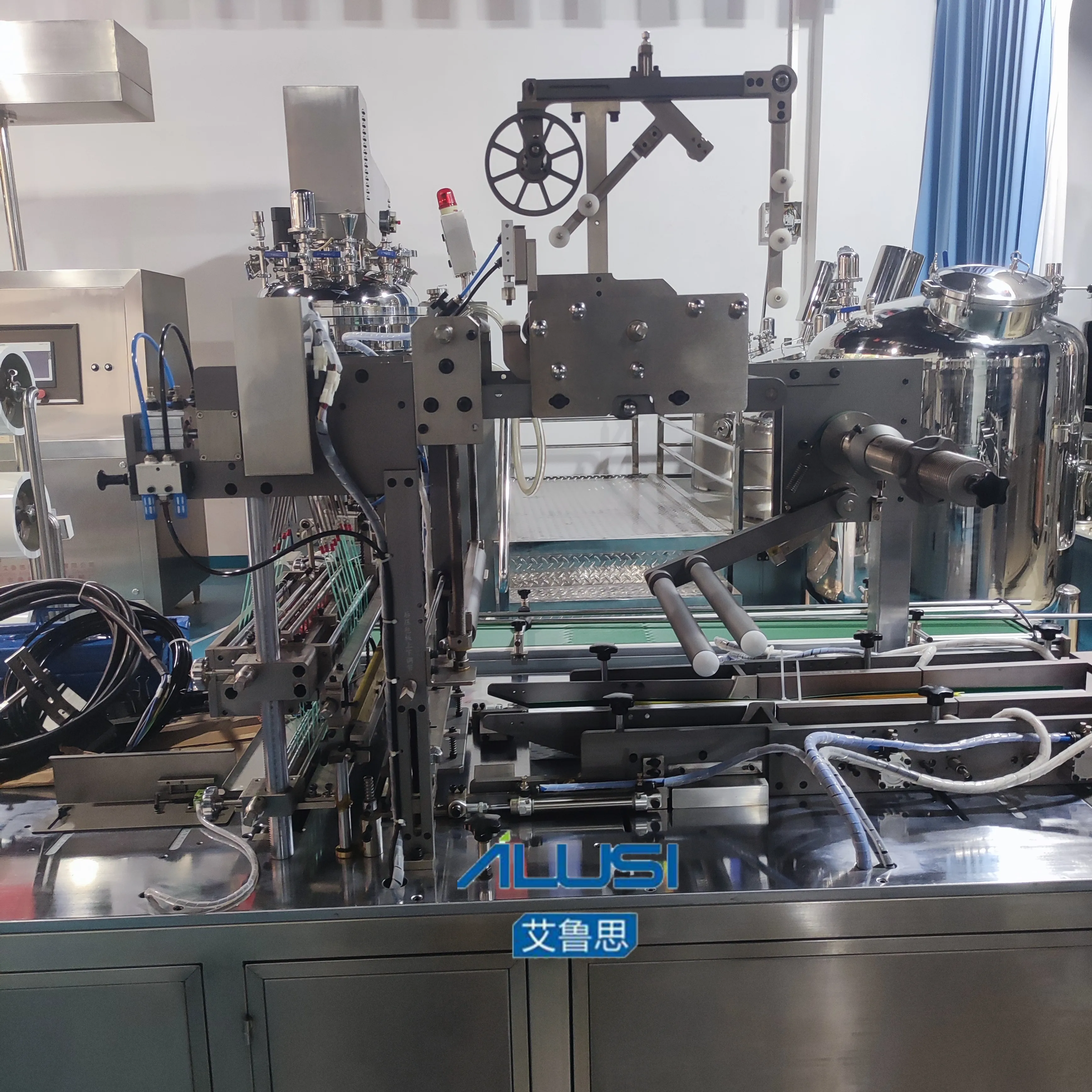 Manufacturing Machinery High Productivity Box Packaging Transparent Film Bag Packaging Machine Automatic Machine