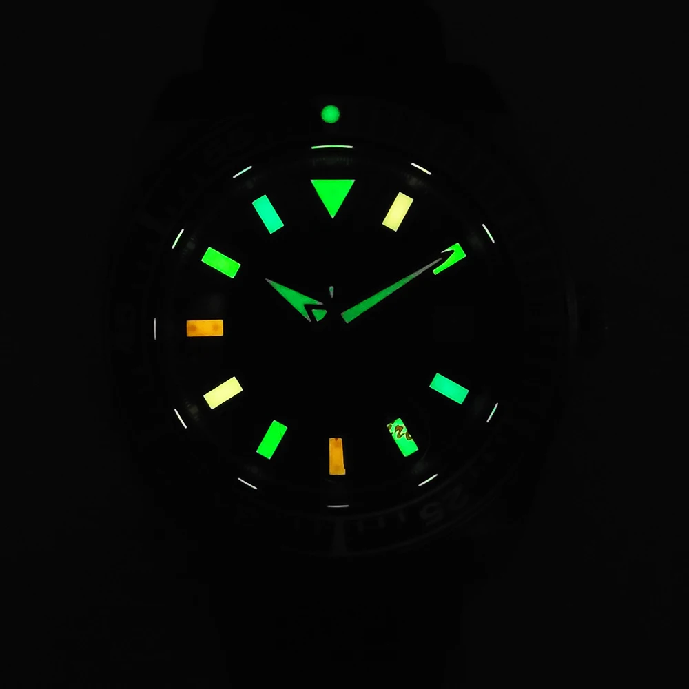 42mm Color Luminous Dial Men\'s NH35 Watch Automatic Waterproof Steel Case Sapphire Mirror Automatic Mechanical Watch Samurai