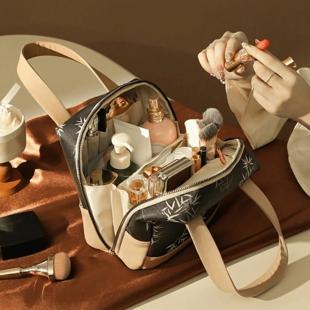 

Multifunctional Portable Cosmetic Bag Handheld Elegant Toiletry Bag Large Capacity Printing Makeup Bag for Cosmetics Storage