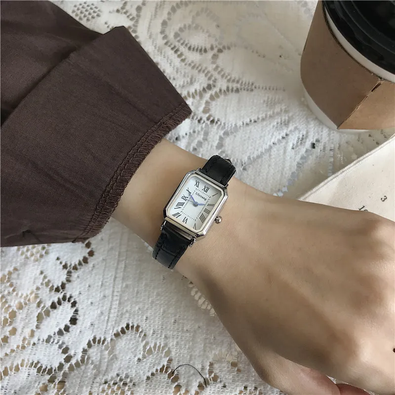 The Square Cloroful Women Ultra Thin Small Dial Watches Leather Band Niche Antique Quartz Watch Relogio Feminina