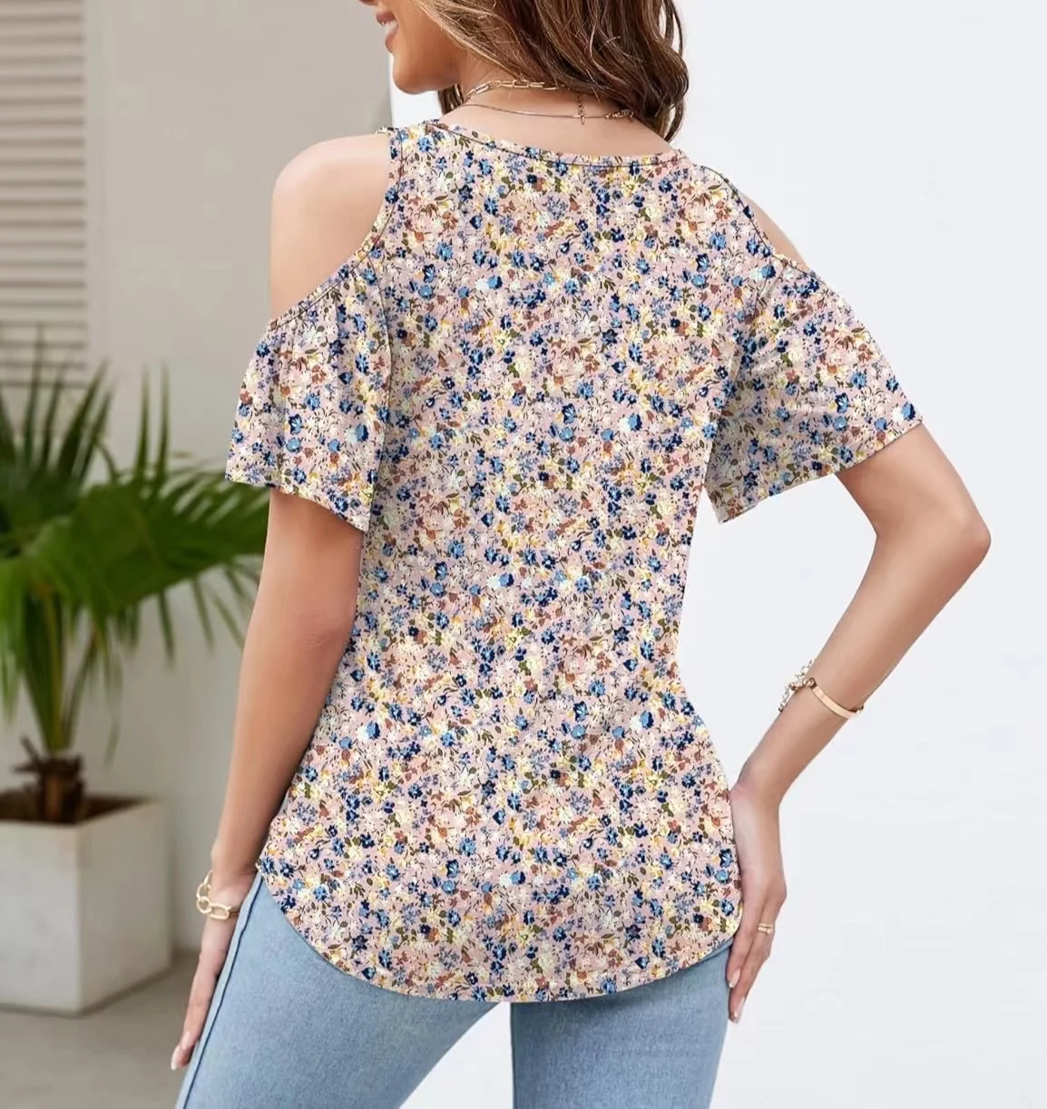 Summer new large-size women\'s print V-neck off-the-shoulder T-shirt short-sleeved blouse woman